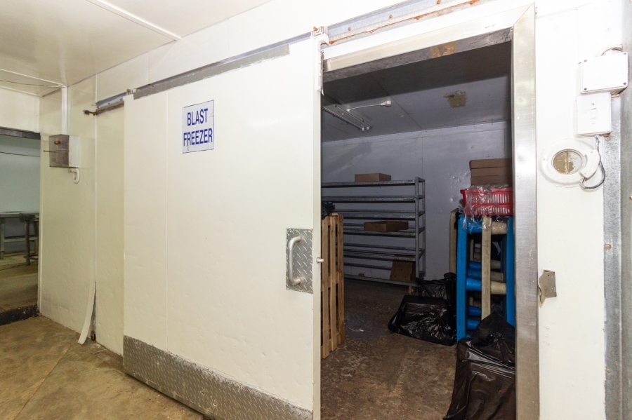 To Let commercial Property for Rent in Korsten Eastern Cape